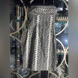 Nicole Miller Elegant Black and Ivory Strapless A-Line Dress with Corset Back